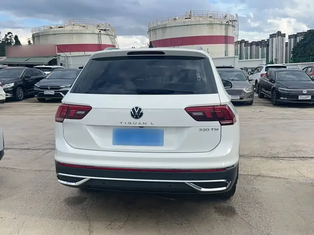 Volkswagen Tiguan L — фото 3