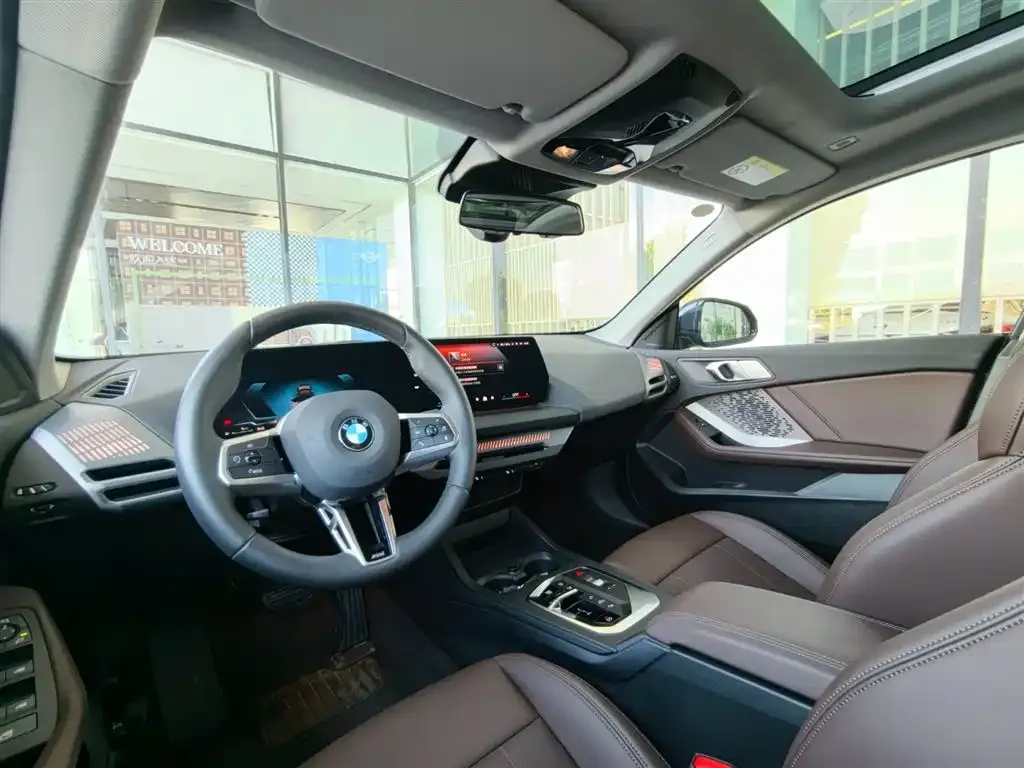 BMW 2 Series 2025 из CN, фото 7