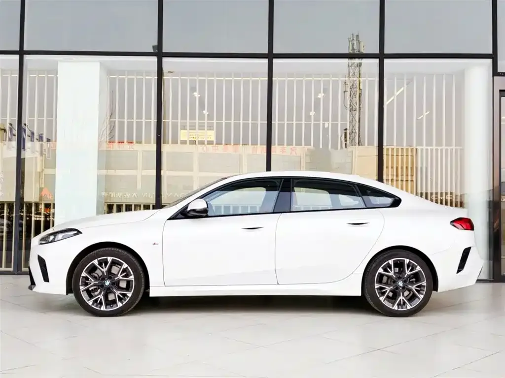 BMW 2 Series 2025 из CN, фото 5