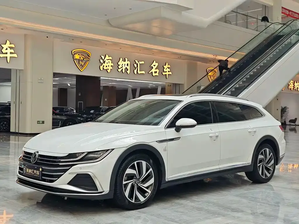 Volkswagen CC — фото 1