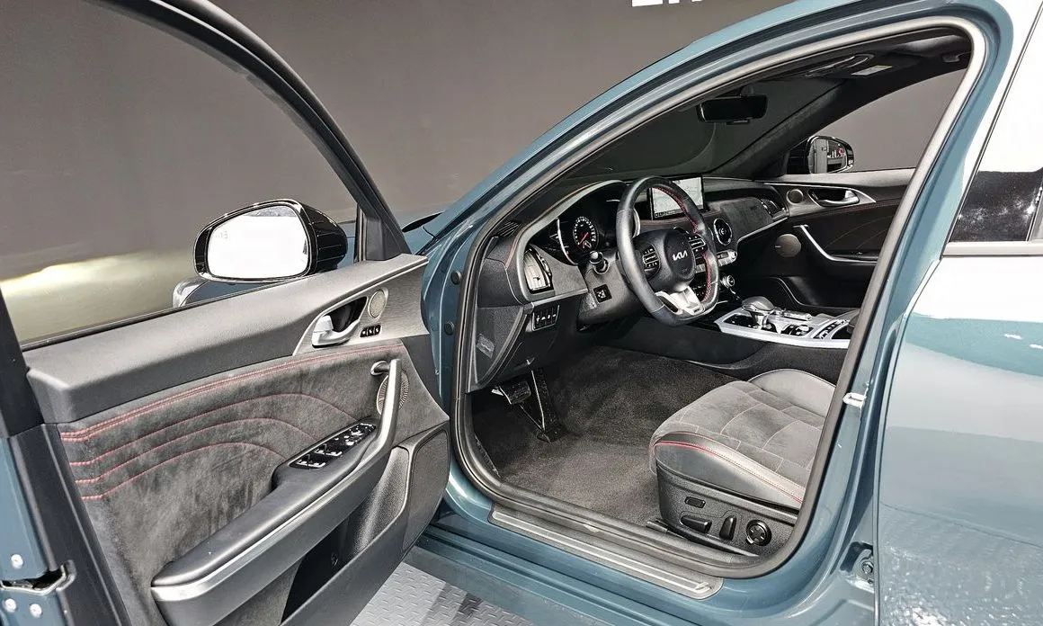 Kia Stinger 2023 из KR, фото 5
