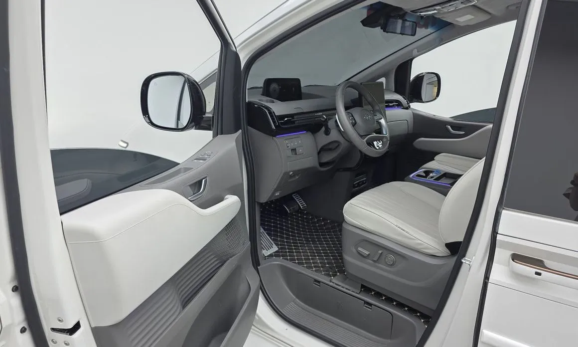 Hyundai Staria 2023 из KR, фото 6