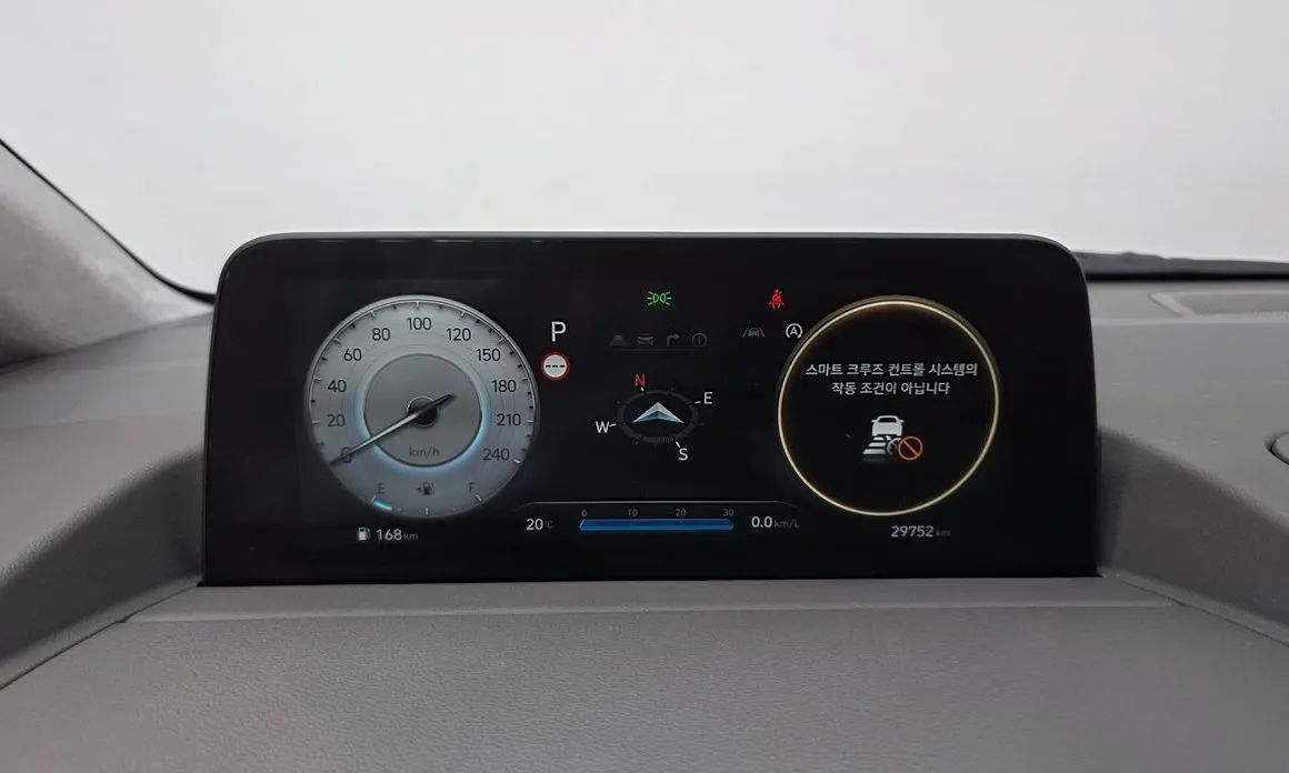Hyundai Staria 2023 из KR, фото 2
