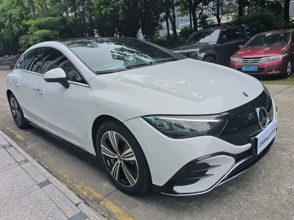 Mercedes-Benz EQE 2023 из CN, фото 10