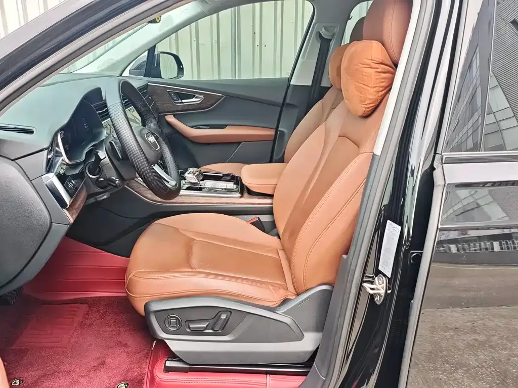Audi Q7 2022 из CN, фото 8