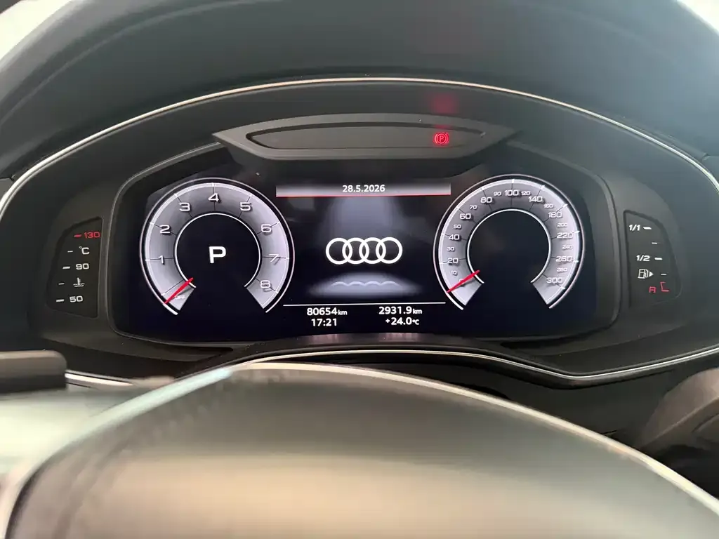 Audi A6L — фото 9