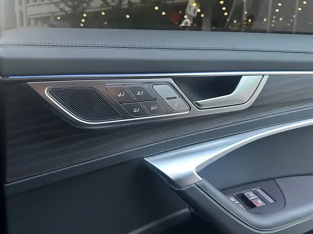 Audi A6L 2024 из CN, фото 9