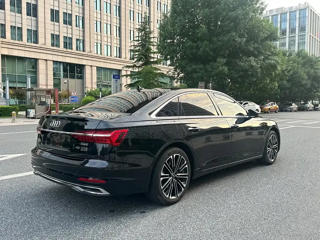 Audi A6L 2024 из CN, фото 7