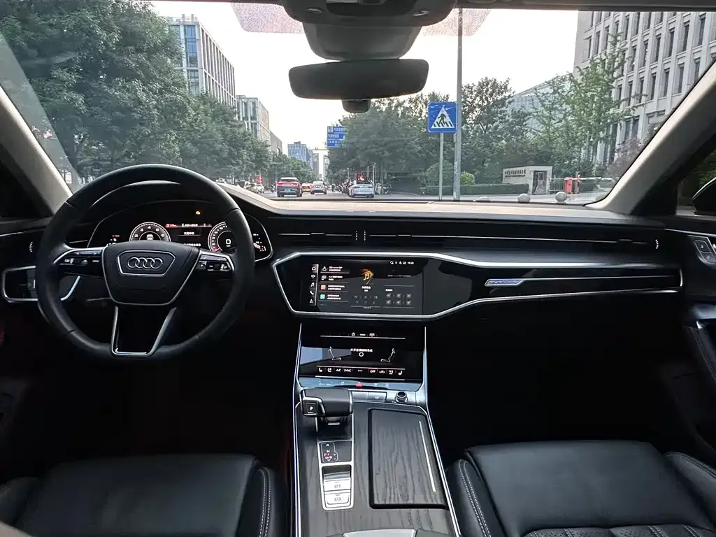 Audi A6L 2024 из CN, фото 6