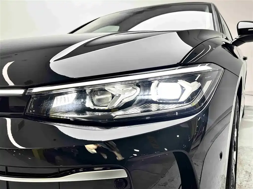 Volkswagen Passat — фото 6