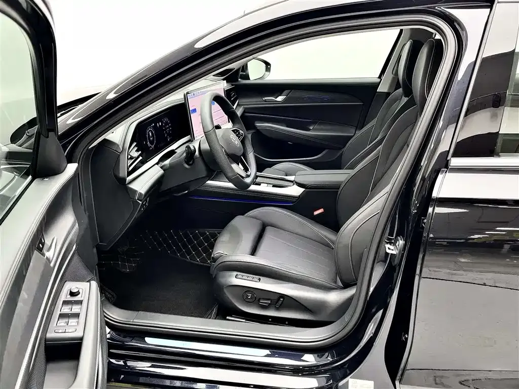Volkswagen Passat — фото 7