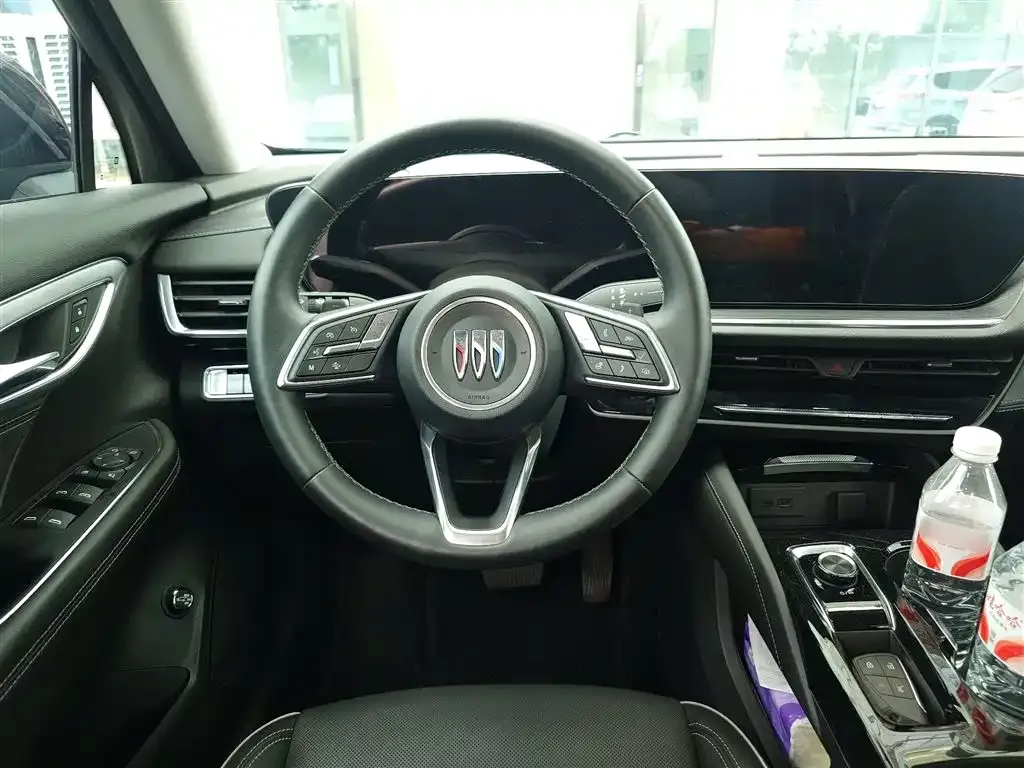 Buick Envision Plus — фото 4