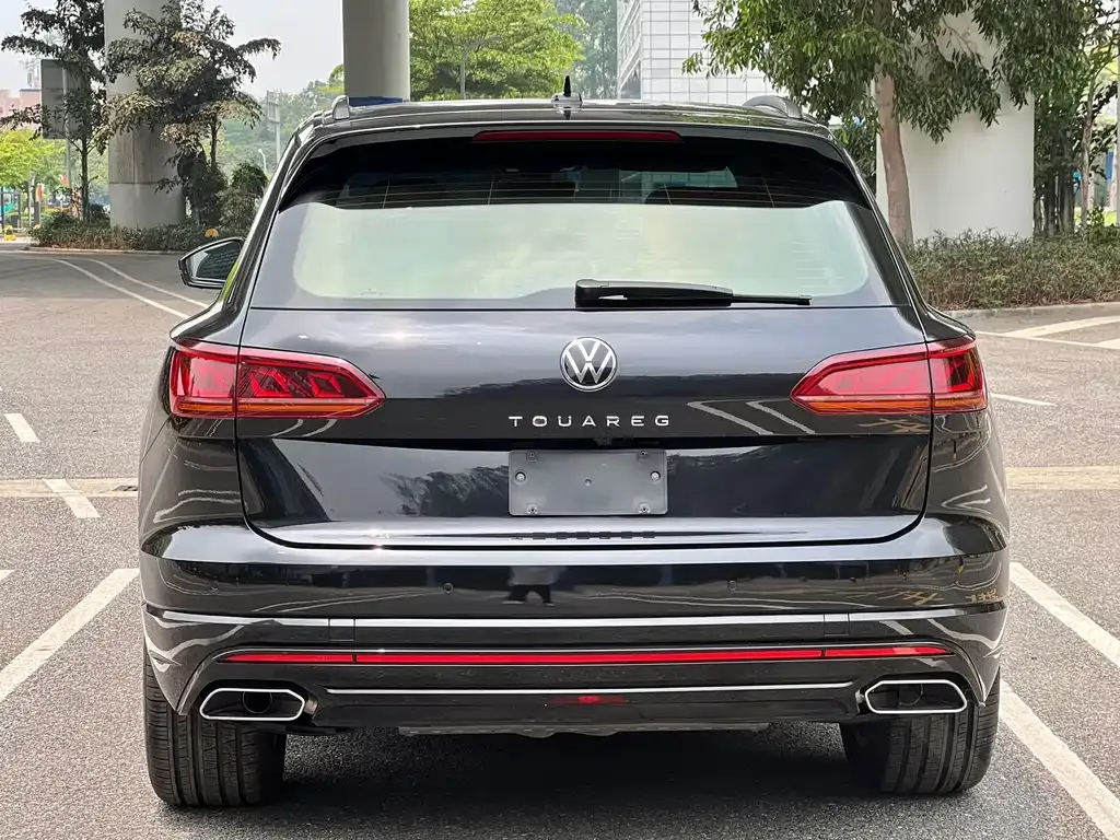 Volkswagen Touareg — фото 4