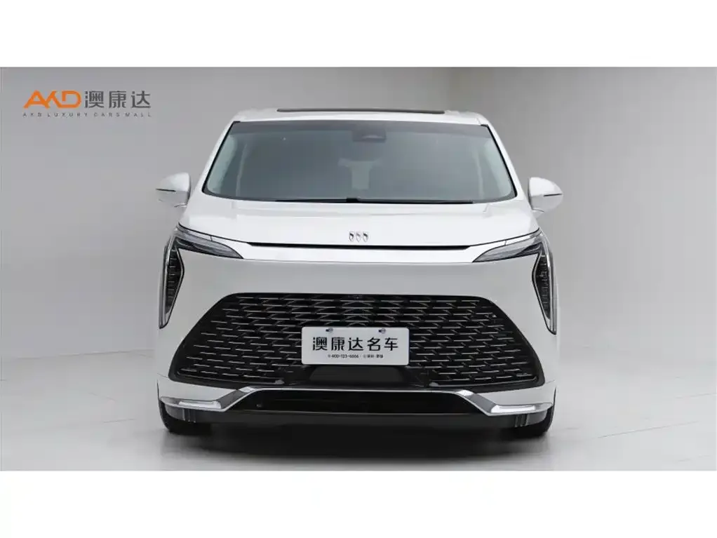 Buick Century 2023 из CN, фото 2