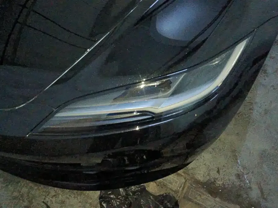Tesla Model 3 — фото 10