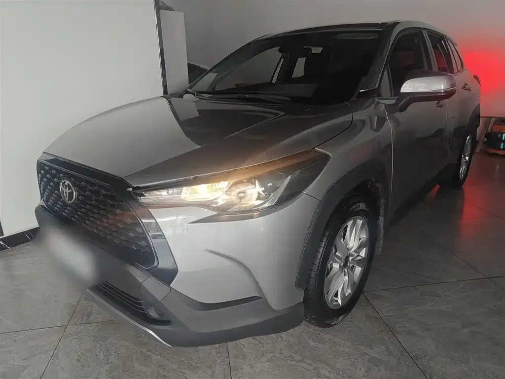 Toyota Corolla Cross — фото 1