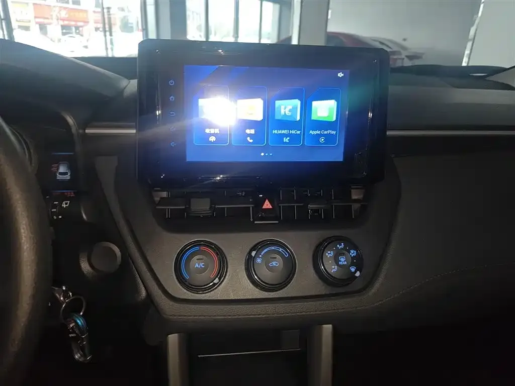 Toyota Corolla Cross — фото 4