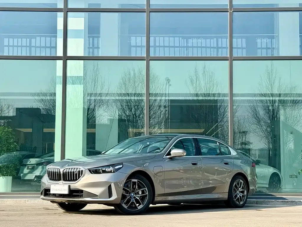 BMW i5 2026 из CN, фото 1