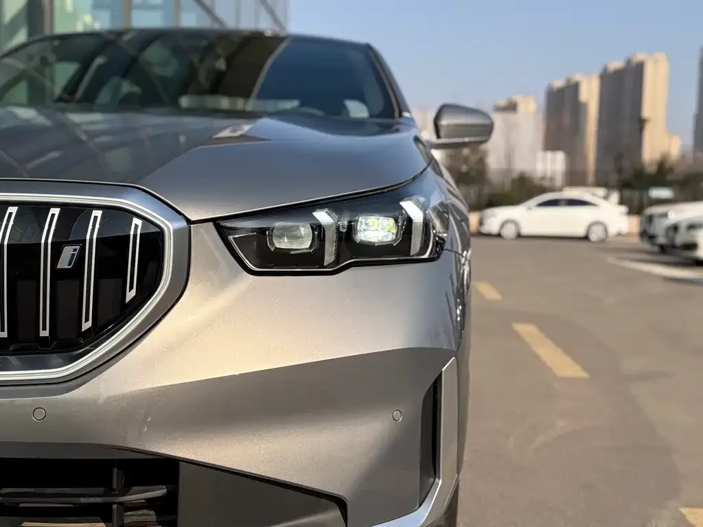 BMW i5 2026 из CN, фото 2