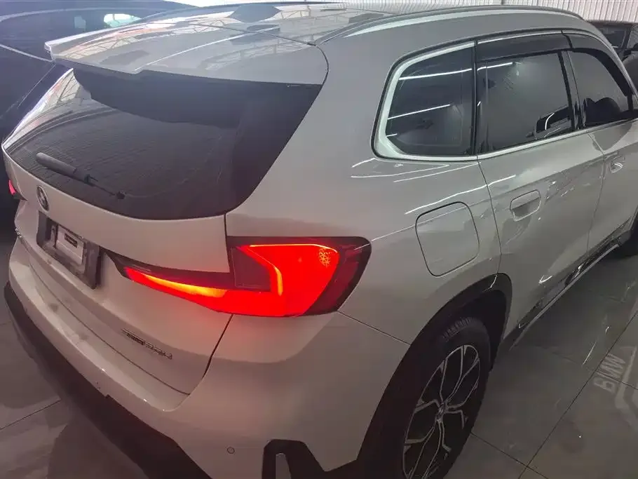BMW X1 — фото 9