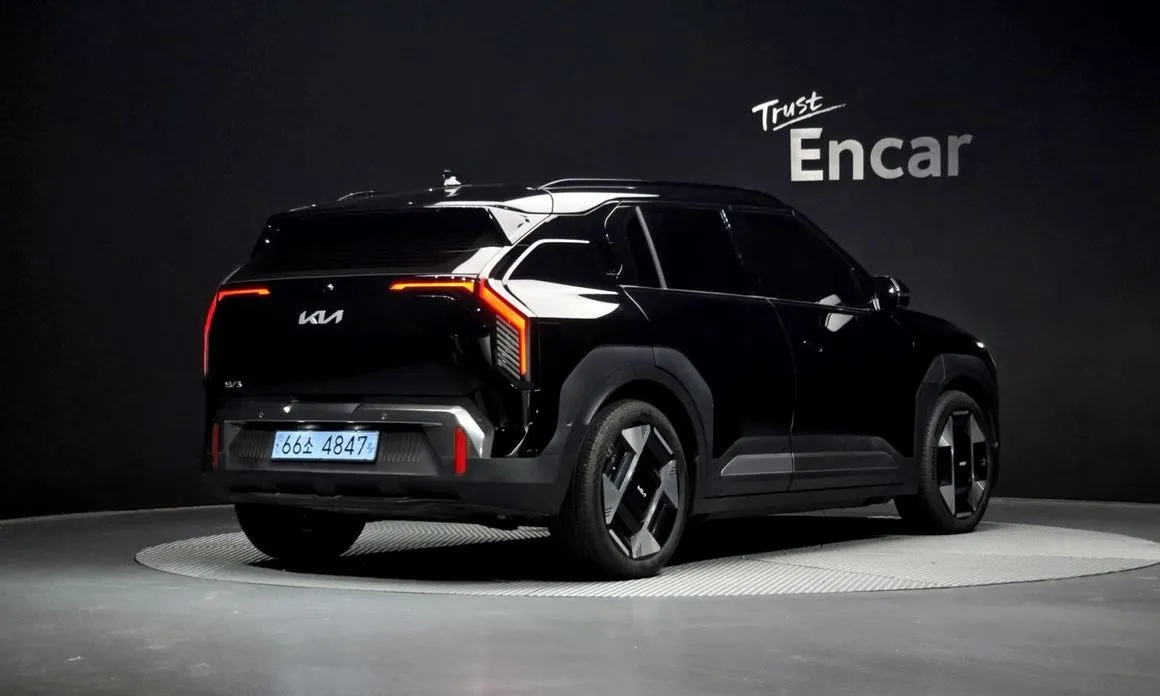 Kia EV3 — фото 6