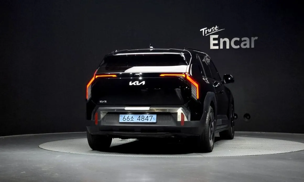 Kia EV3 — фото 2