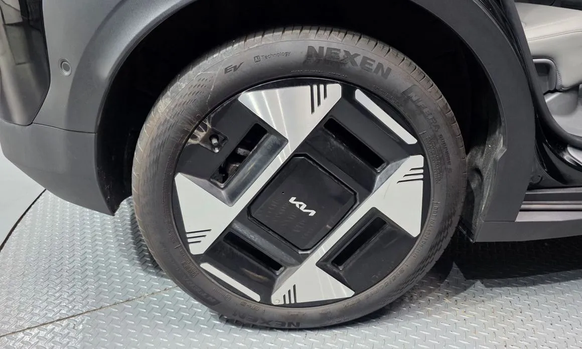Kia EV3 — фото 7