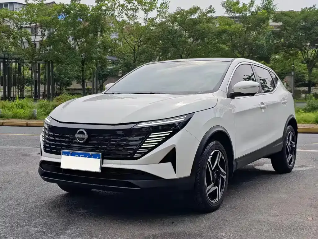 Nissan Qashqai — фото 1
