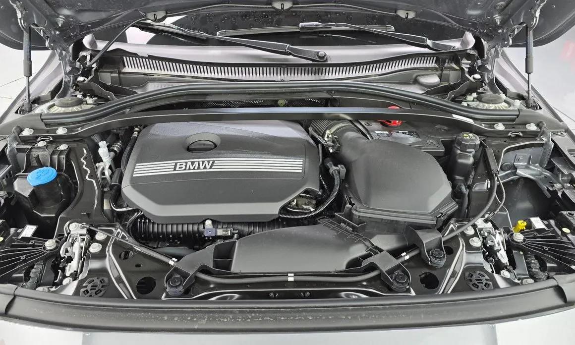 BMW 1-Series 2025 из KR, фото 10