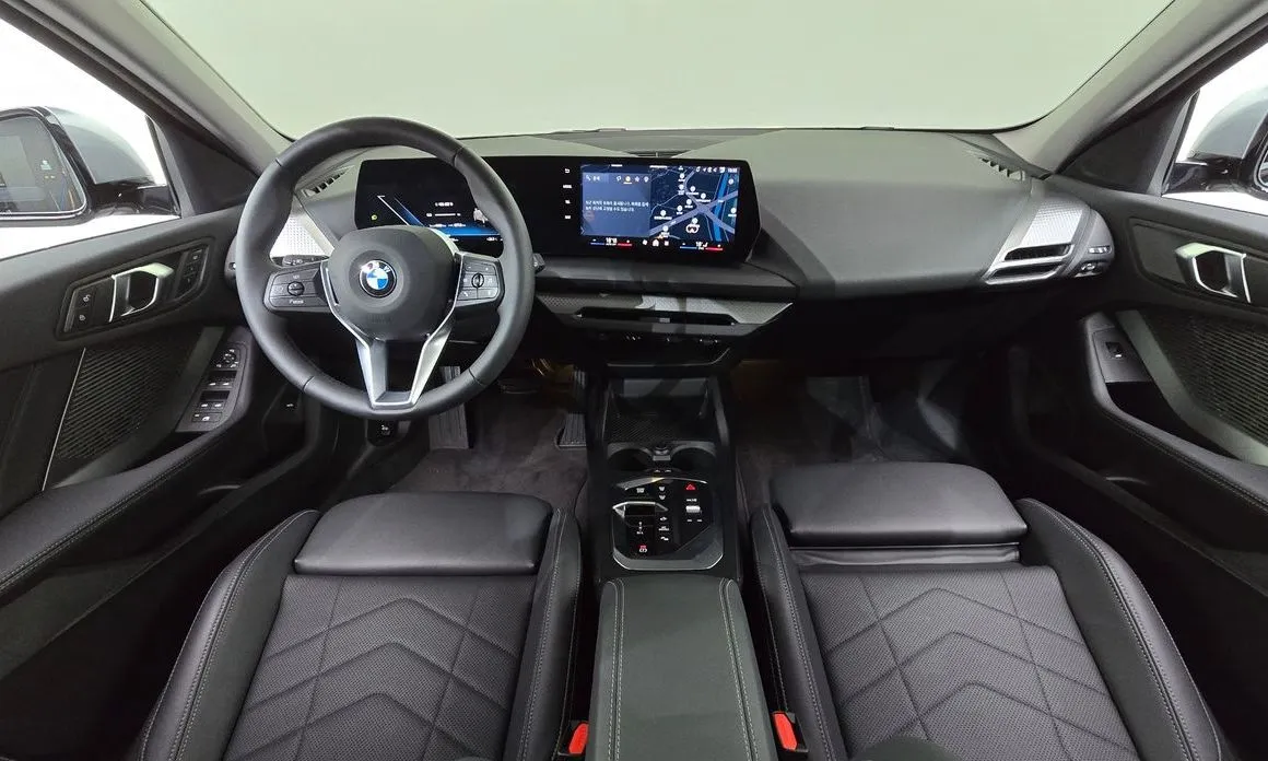 BMW 1-Series 2025 из KR, фото 5
