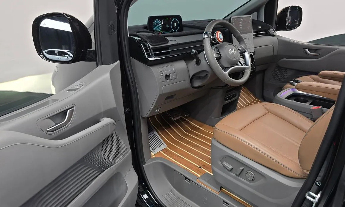 Hyundai Staria 2025 из KR, фото 9