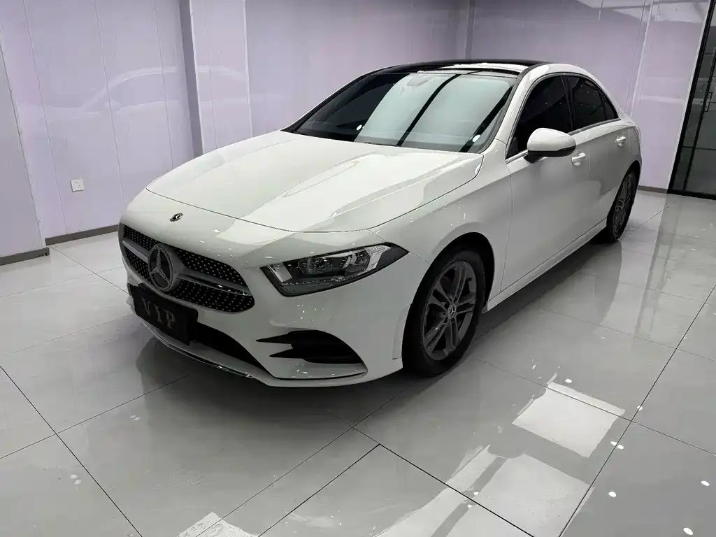 Mercedes-Benz A-Class — фото 1