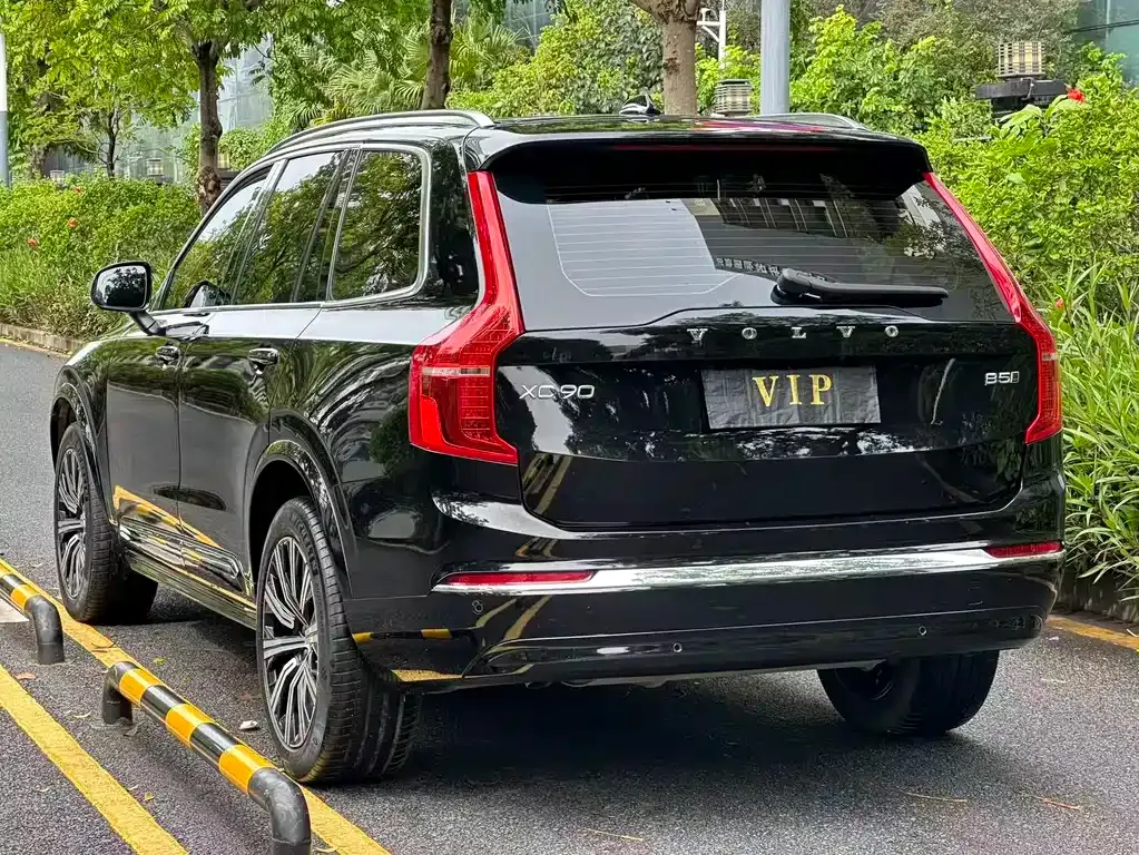 Volvo XC90 — фото 3