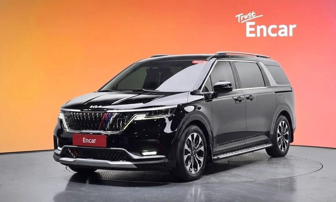 Kia Carnival — фото 1