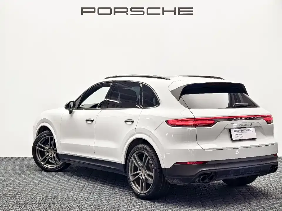 Porsche Cayenne — фото 2
