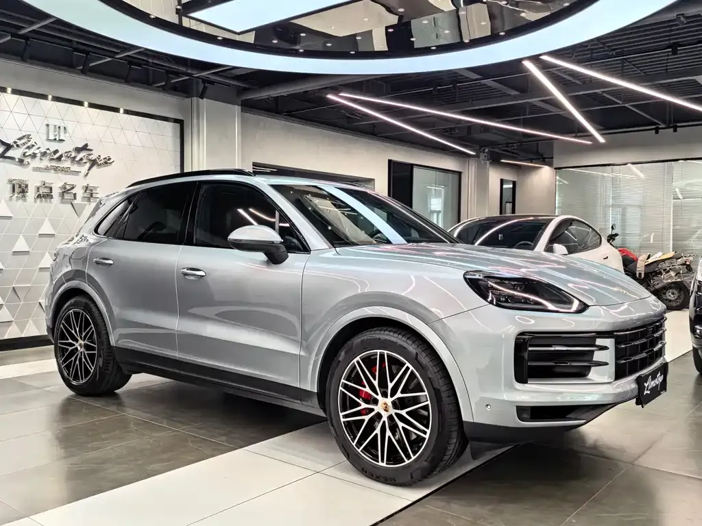 Porsche Cayenne — фото 2