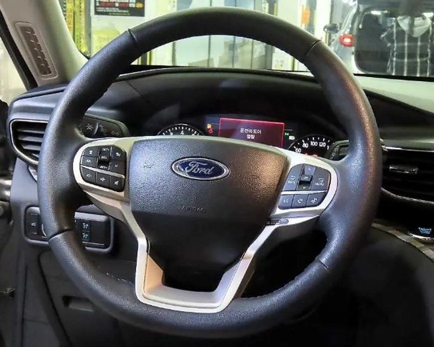 Ford Explorer 2023 из KR, фото 4