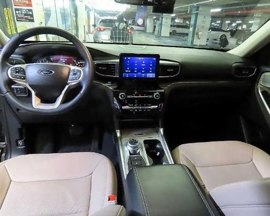 Ford Explorer 2023 из KR, фото 3