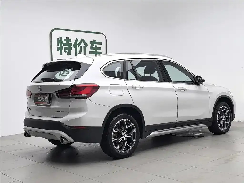 BMW X1 2021 из CN, фото 8
