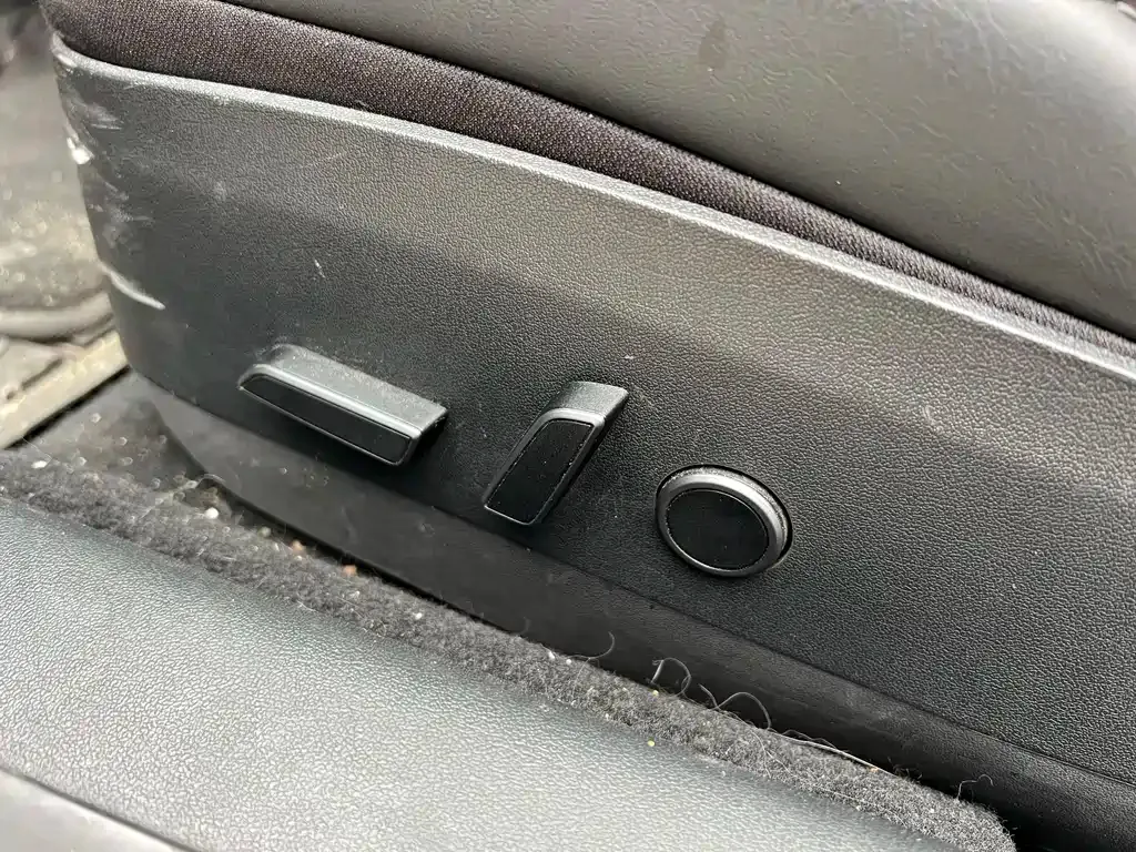 Tesla Model 3 — фото 6