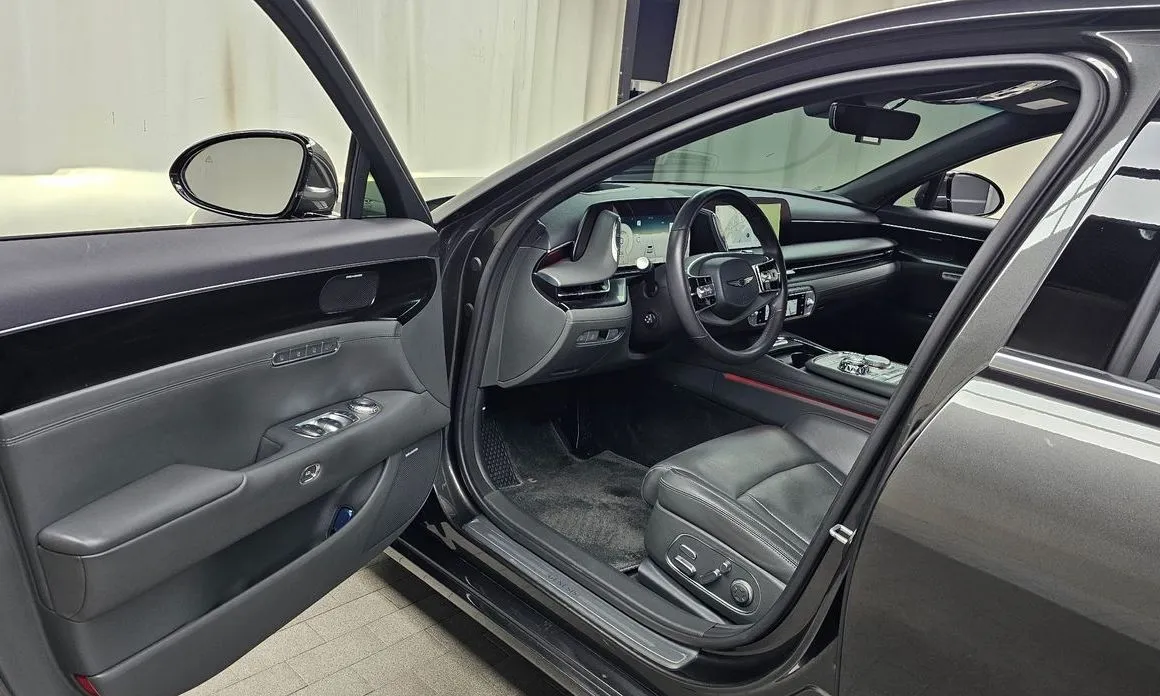 Genesis G90 2022 из KR, фото 8