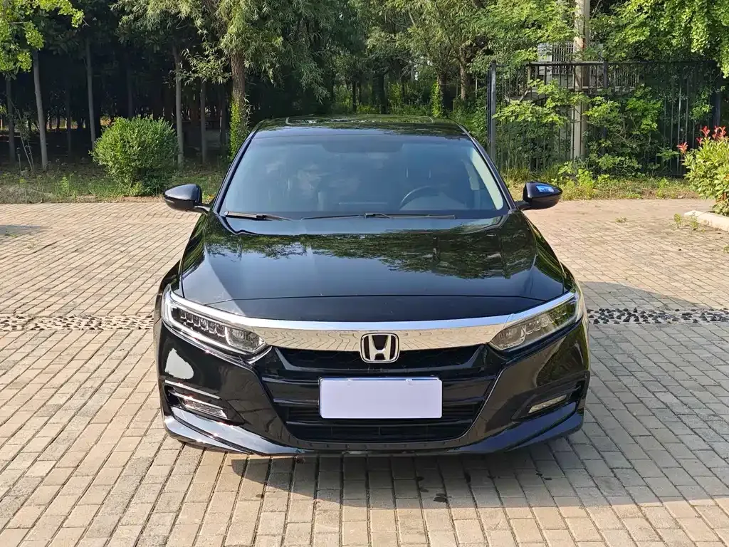 Honda Accord — фото 6
