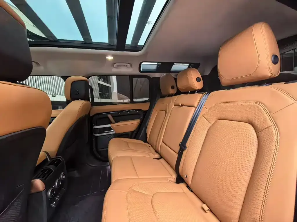 Land Rover Defender — фото 4