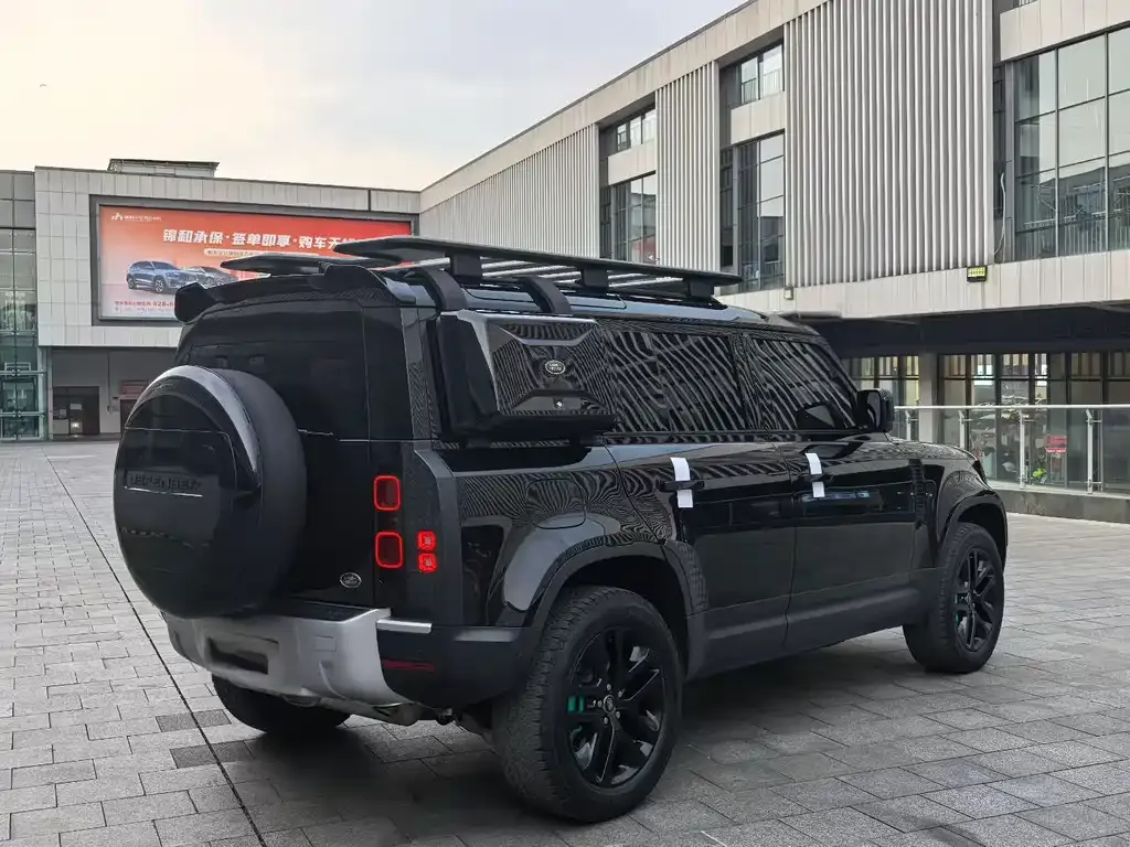 Land Rover Defender — фото 7