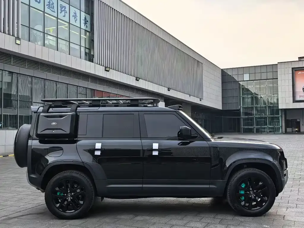 Land Rover Defender — фото 6