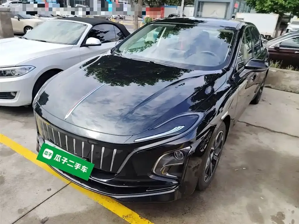 Hongqi E-QM5 — фото 10
