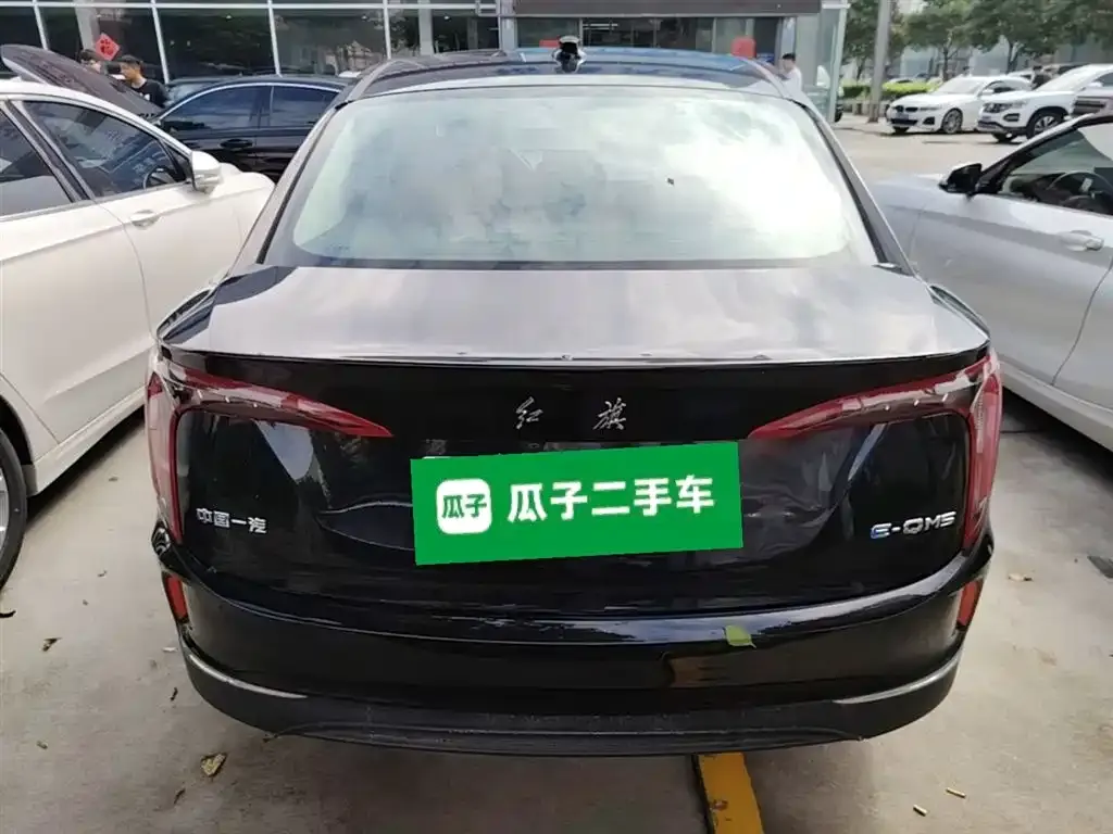 Hongqi E-QM5 — фото 6
