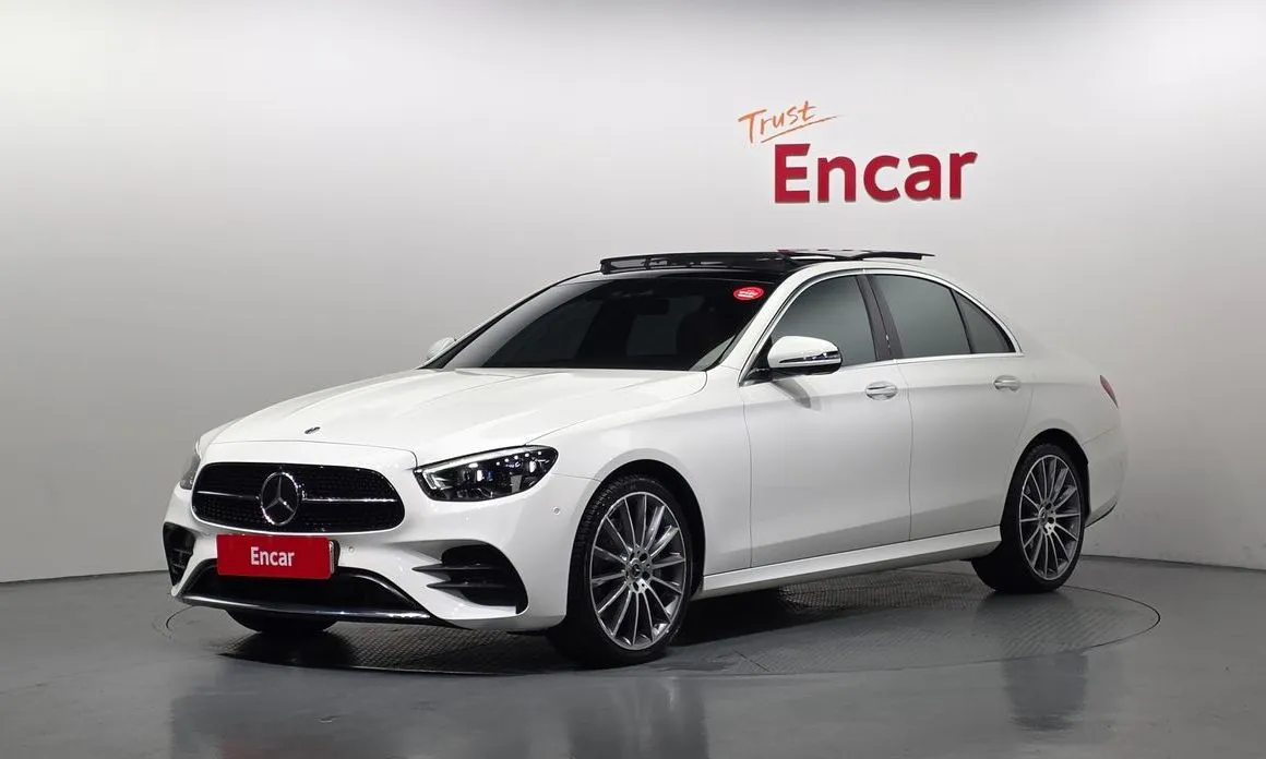 Mercedes-Benz E-Class — фото 1