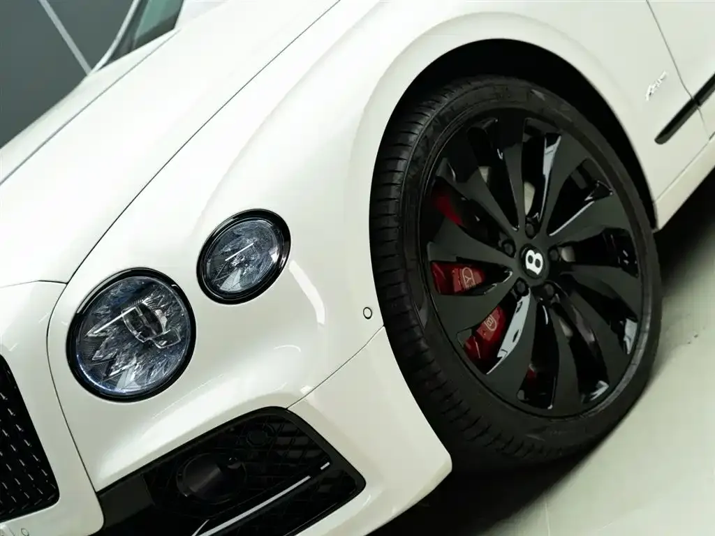 Bentley Flying Spur — фото 6