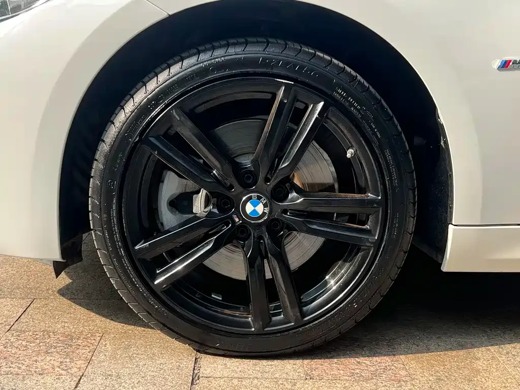 BMW 1 Series 2023 из CN, фото 8